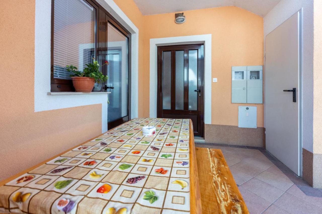 Apartments Lilin Crikvenica Exterior photo