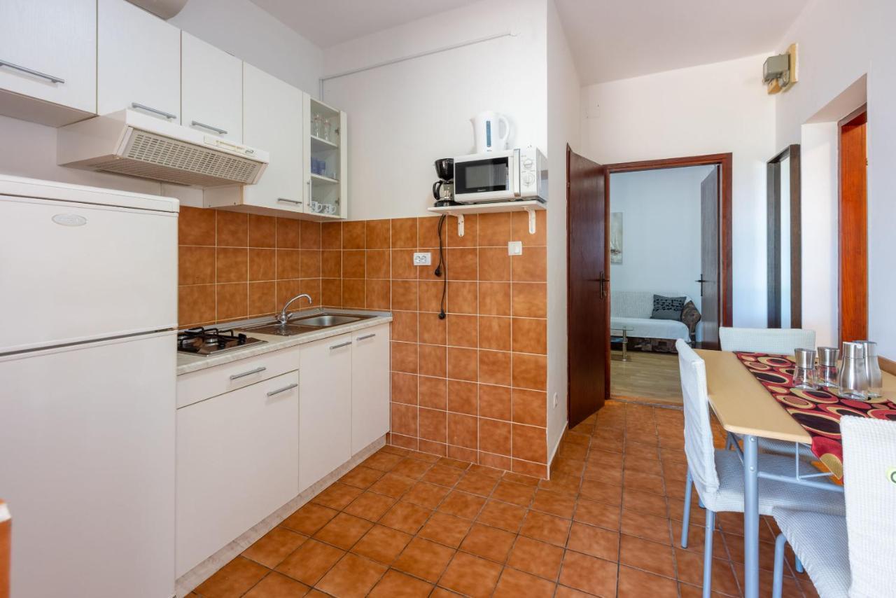 Apartments Lilin Crikvenica Exterior photo