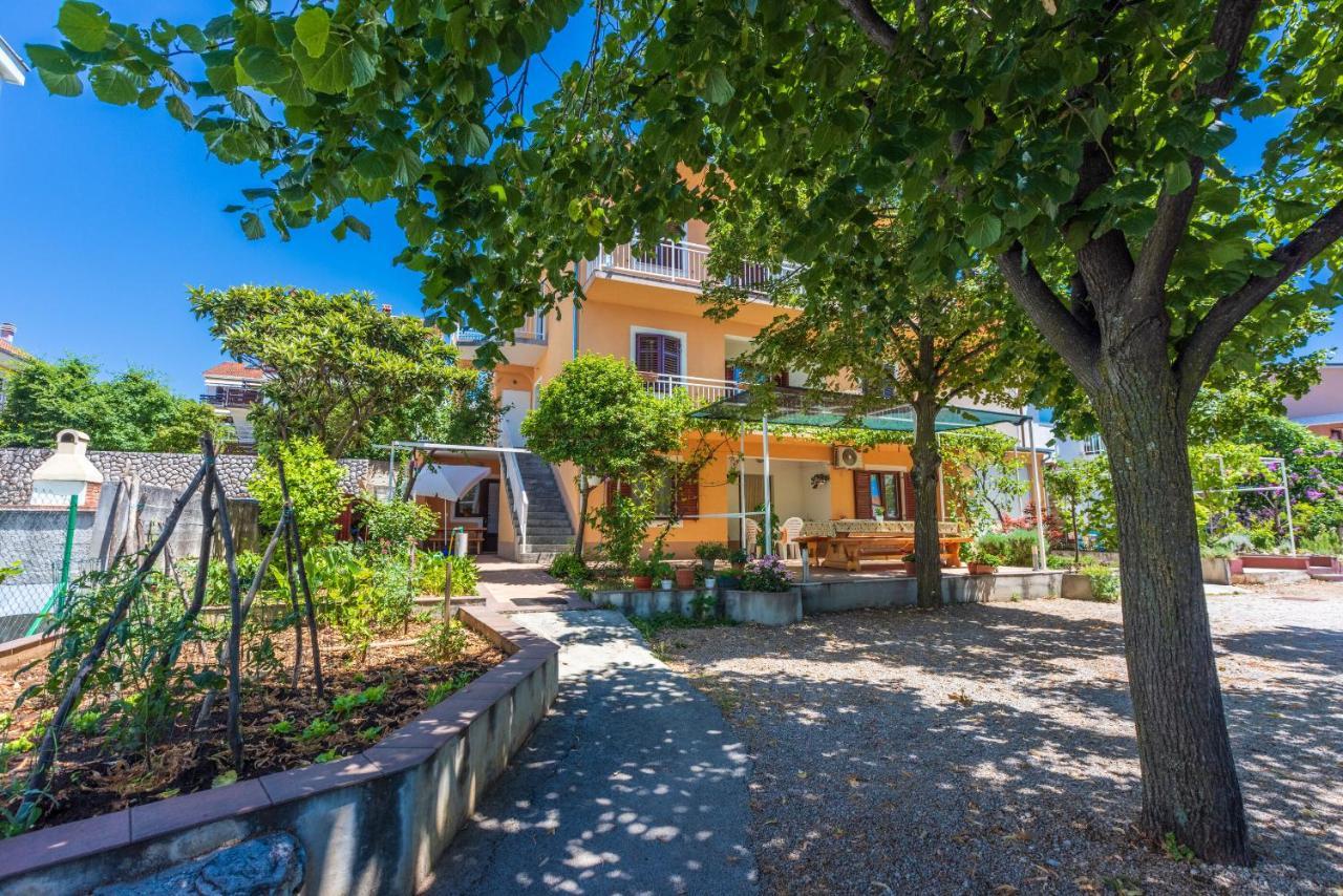 Apartments Lilin Crikvenica Exterior photo